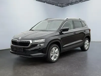 Neu Skoda Karoq Selection 150 PS (110 kW) 2026 Schwarzmagic perleffekt SUV