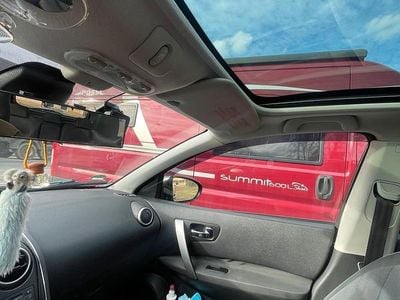 Gebraucht Nissan Qashqai 105 PS (77 kW) 2010 Andere farben SUV