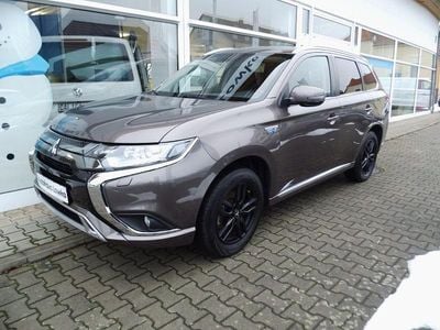 Gebraucht Mitsubishi Outlander P-HEV 135 PS (99 kW) 2021 Braun SUV