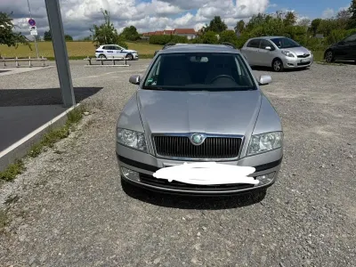 Używany Skoda Octavia Elegance 116 KM (85 kW) 2006 Srebrny Kombi