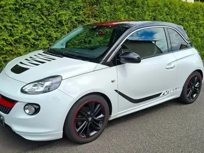 Gebraucht Opel Adam Slam 101 PS (74 kW) 2014 Weiß Kleinwagen