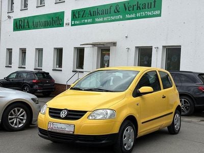 Gebraucht VW Fox Basis 75 PS (55 kW) 2005 Gelb Kleinwagen