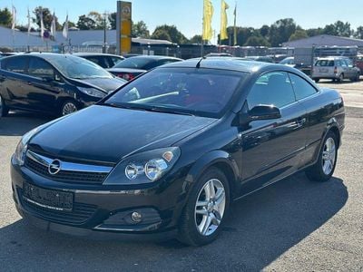 Schwarz Gebraucht 2006 Opel Astra Cabriolet Cabrio | 1.990 € (Fairer Preis)