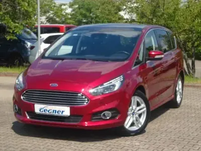 Gebraucht Ford S-MAX Titanium 241 PS (177 kW) 2017 Rot Van / Kleinbus