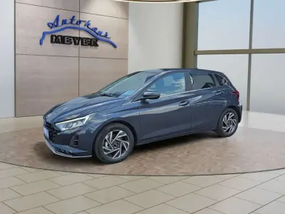 Neu Hyundai i20 90 PS (66 kW) 2026 Aurora grey Kleinwagen