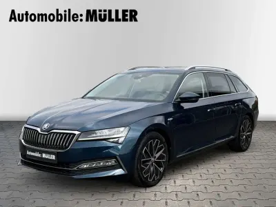Gebraucht Skoda Superb LAURIN & KLEMENT 190 PS (139 kW) 2020 Blau Kombi