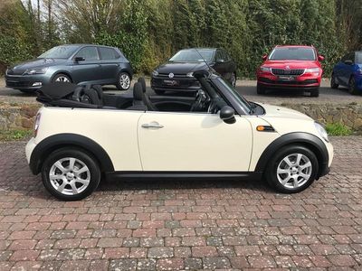 Gebraucht Mini ONE 98 PS (72 kW) 2015 Weiß Kleinwagen