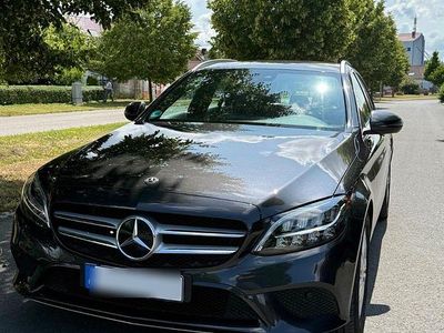 Gebraucht Mercedes C220 Avantgarde 194 PS (142 kW) 2020 Grau Kombi