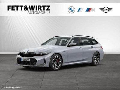 BMW 330e