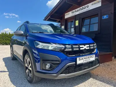 Gebraucht Dacia Sandero Expression 91 PS (66 kW) 2023 Blau Limousine