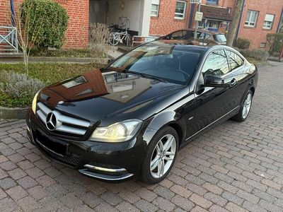 Gebraucht Mercedes C180 156 PS (114 kW) 2011 Schwarz Coupé