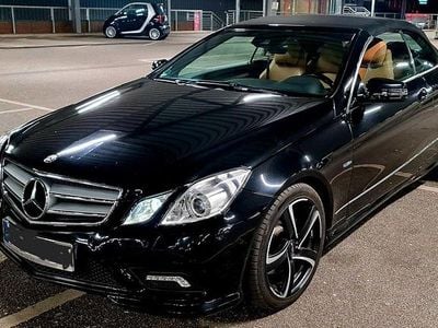 Usata Mercedes E250 Elegance 204 CV (150 kW) 2011 Nero Cabrio