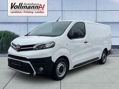 Schaumweiß Gebraucht 2021 Toyota Proace Van / Kleinbus | 21.750 € (Etwas zu teuer)