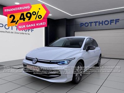 Gebraucht VW Golf VIII Goal 150 PS (110 kW) 2025 Oryxweiß perlmutteffekt Limousine