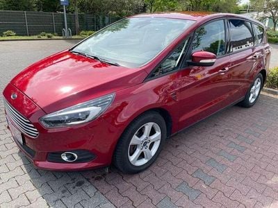 Begagnad Ford S-MAX Business Edition 150 HK (110 kW) 2017 Röd Minibuss