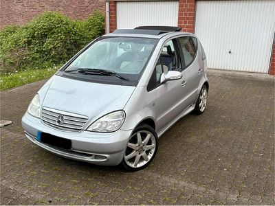Second-hand Mercedes A210 140 CP (102 kW) 2002 Argintiu Hatchback