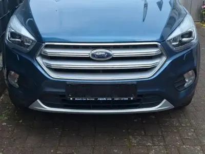 Gebraucht Ford Kuga Titanium 175 PS (128 kW) 2020 Blau SUV