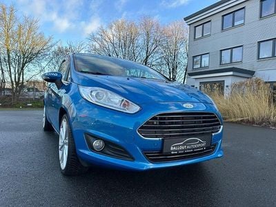 Gebraucht Ford Fiesta Titanium 101 PS (74 kW) 2016 Blau Kleinwagen