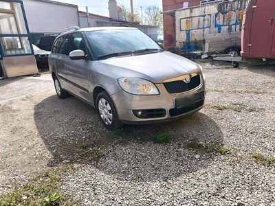 Gebraucht Skoda Fabia 2009 Silber Kombi