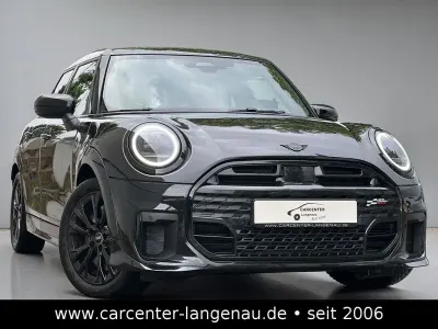 Gebraucht Mini John Cooper Works 204 PS (150 kW) 2024 Schwarz Kleinwagen