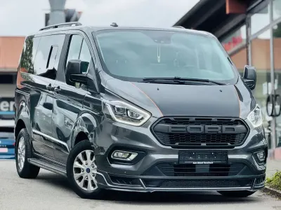 Gebraucht Ford Tourneo 185 PS (136 kW) 2020 Grau Kombi