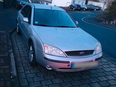 Gebraucht Ford Mondeo 145 PS (106 kW) 2001 Limousine