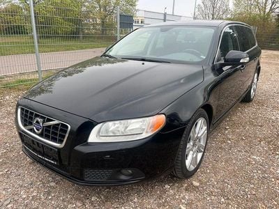 Second-hand Volvo V70 Kinetic 205 CP (150 kW) 2010 Negru Break