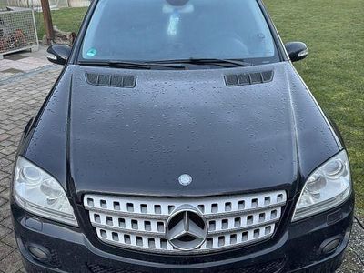 Schwarz Gebraucht 2006 Mercedes ML500 SUV | 11.499 €