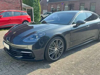 Gebraucht Porsche Panamera 421 PS (309 kW) 2016 Grau Kleinwagen