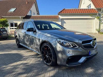 Mercedes E63 AMG