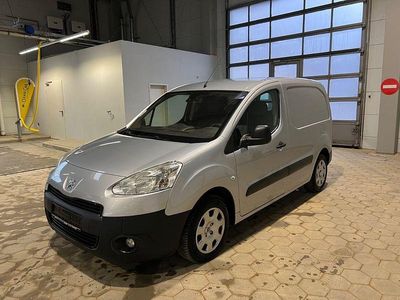 Gebraucht Peugeot Partner Comfort 75 PS (55 kW) 2014 Silber Van / Kleinbus