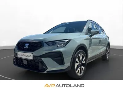 Neu Seat Arona FR 116 PS (85 kW) 2026 Grau SUV