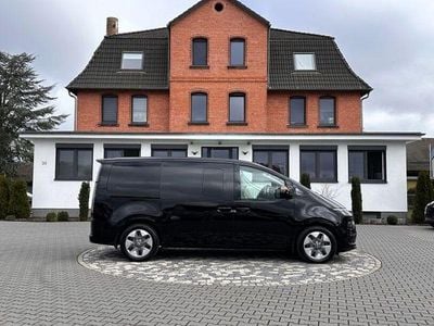 Gebraucht Hyundai Staria Signature 177 PS (130 kW) 2022 Schwarz Van / Kleinbus