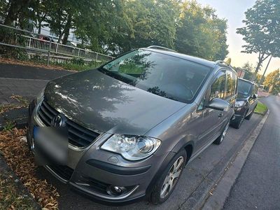 VW Touran Cross