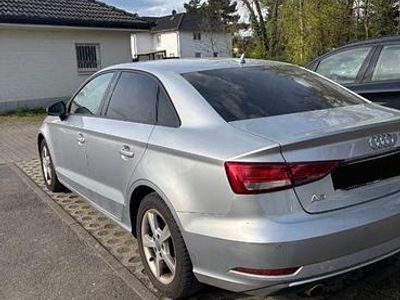 Usata Audi A3 116 CV (85 kW) 2018 Argento Berlina