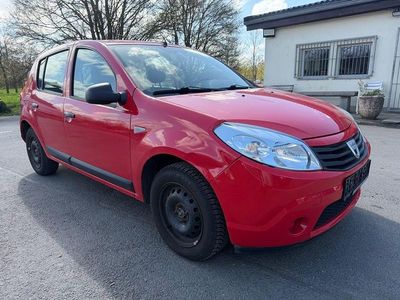 Gebraucht Dacia Sandero Ambiance 75 PS (55 kW) 2009 Rot Limousine