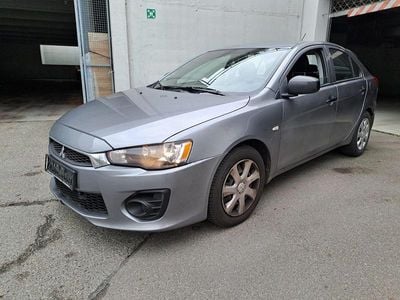 Gebraucht Mitsubishi Lancer Sportback Basis 117 PS (86 kW) 2017 Grau Limousine