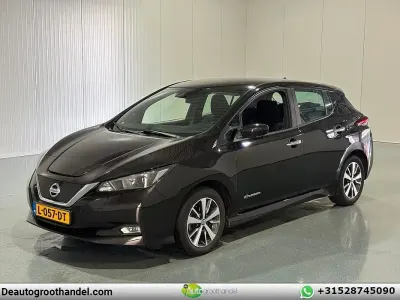 Gebraucht Nissan Leaf Acenta 110 kW (150 PS) 2021 Schwarz Kleinwagen
