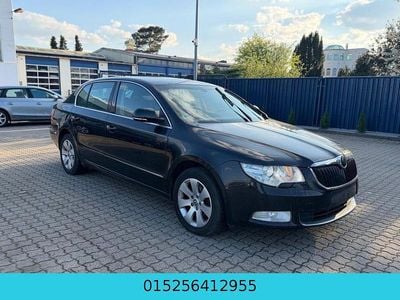 Second-hand Skoda Superb Ambition 140 CP (102 kW) 2009 Negru Berlinǎ