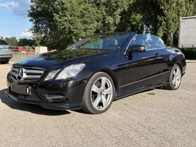 Gebraucht Mercedes E220 AMG 170 PS (125 kW) 2012 Schwarz Cabrio