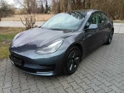 Gebraucht Tesla Model 3 RWD 239 kW (325 PS) 2022 Schwarz Limousine