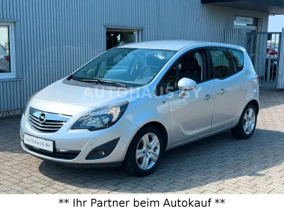 Gebraucht Opel Meriva Innovation 101 PS (74 kW) 2010 Silber Van / Kleinbus