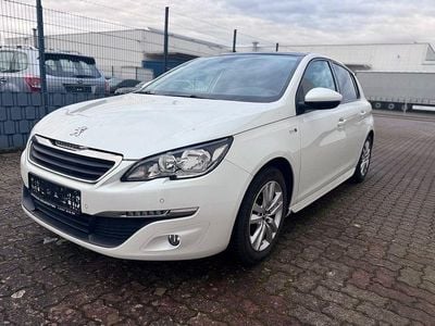 Gebraucht Peugeot 308 Style 131 PS (96 kW) 2016 Weiß Limousine