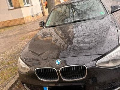 Gebraucht BMW 116 136 PS (100 kW) 2014 Schwarz Kleinwagen