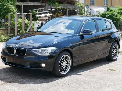 Gebraucht BMW 116 Advantage 116 PS (85 kW) 2014 Schwarz Kleinwagen