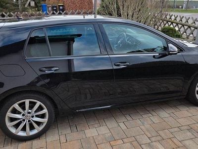Gebraucht VW Golf VII Highline 150 PS (110 kW) 2015 Schwarz Kleinwagen
