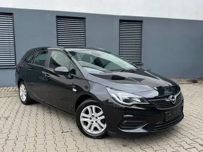 Gebraucht Opel Astra 122 PS (89 kW) 2022 Schwarz Kleinwagen