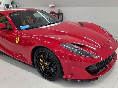Gebraucht Ferrari 812 799 PS (587 kW) 2023 Rot Cabrio