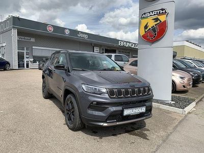 Grau Gebraucht 2022 Jeep Compass SUV | 28.900 € (Fairer Preis)