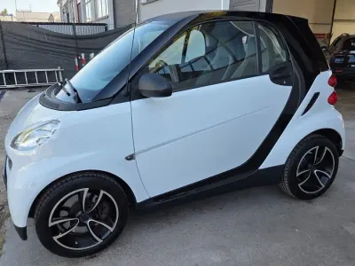 Gebraucht Smart ForTwo Coupé Pure 61 PS (44 kW) 2009 Weiß Coupé